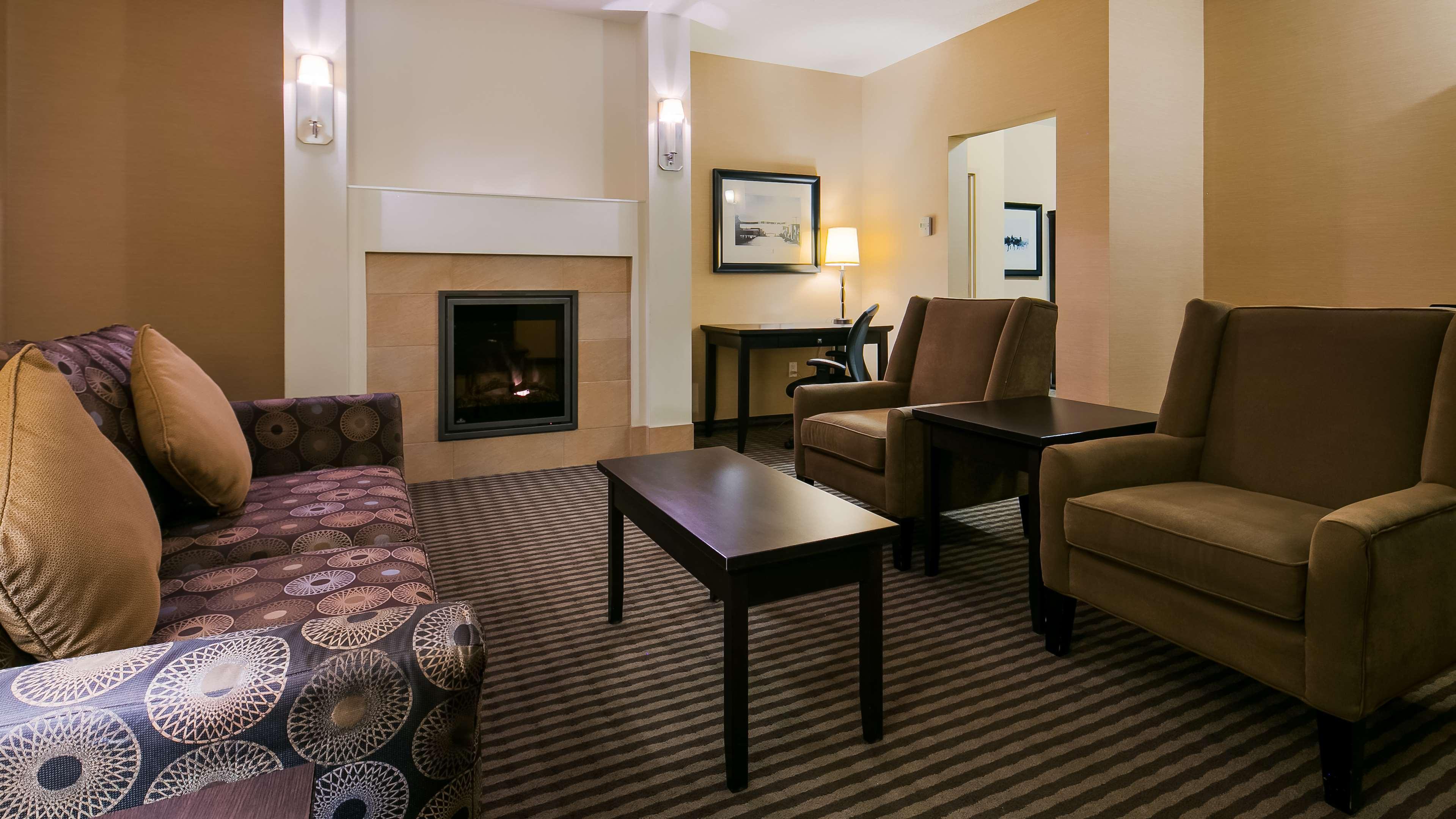 Best Western Sunrise Inn & Suites Stony Plain Ngoại thất bức ảnh