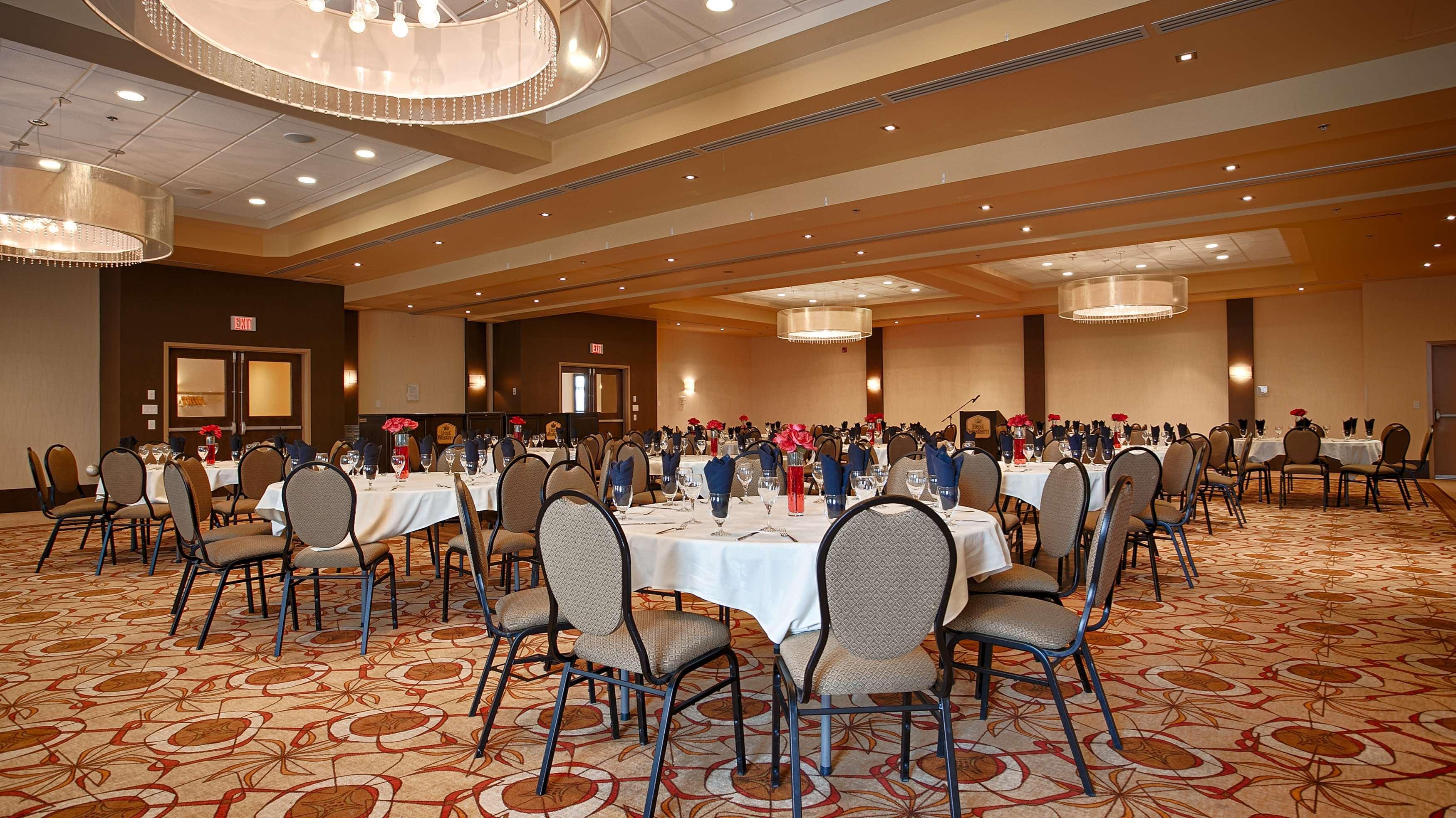 Best Western Sunrise Inn & Suites Stony Plain Ngoại thất bức ảnh